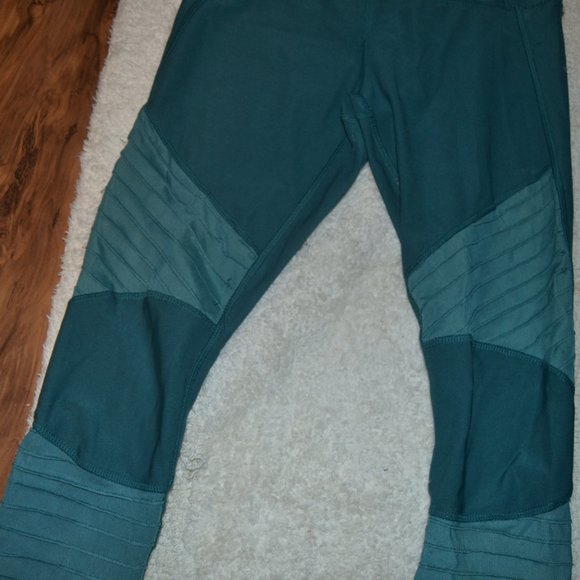 Size M RBX leggings with Mesh - Picture 4 of 7